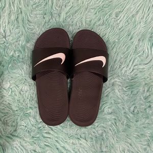 Nike slides